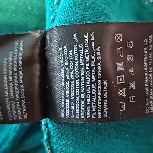 Bebe Size XS Cold Shoulder Sweater Knit Top Teal - Picture 7 of 7